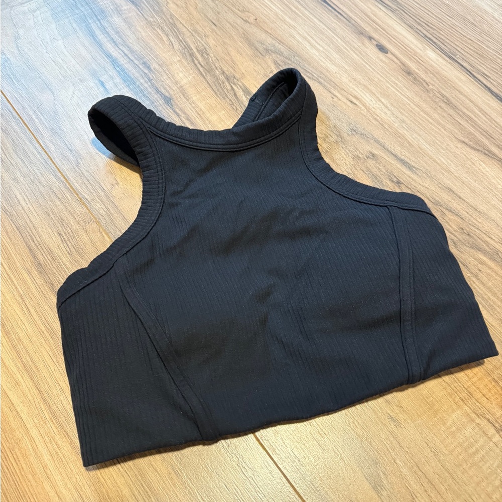 Lululemon top